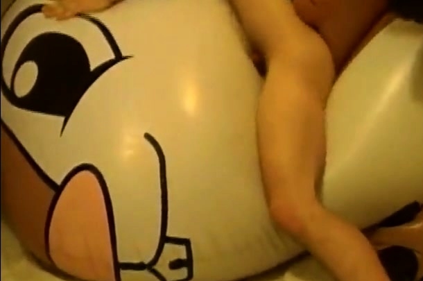 Inflatable Toy Porn - Free High Defenition Mobile Porn Video - Giant Inflatable Toy Humping Cum -  - HD21.com